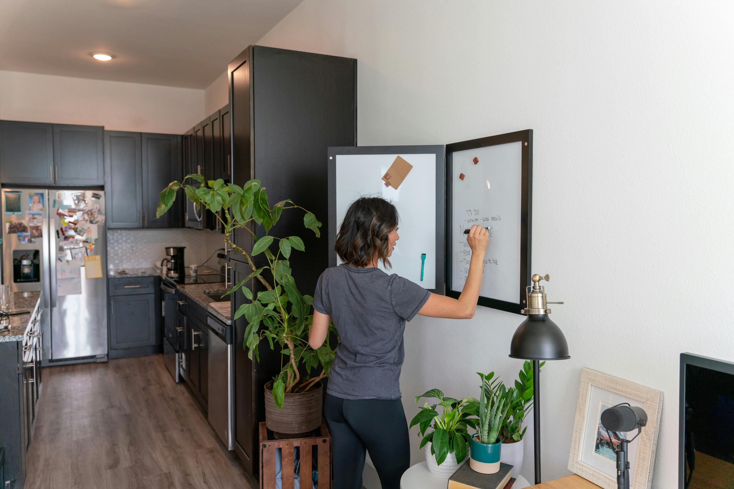 Essential Strategies for Streamlining Home Organization for Better Focus
